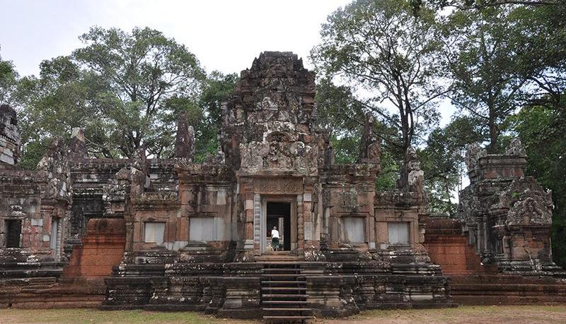 Angkor Experience Tour