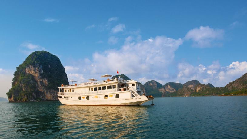 Dugong Cruise – Halong Bay 3 Days/ 2 Nights 1 Night on Boat 1 Night at Cat Ba Hotel