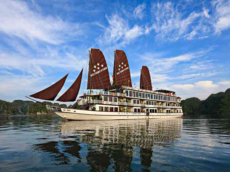 victory star cruise halong